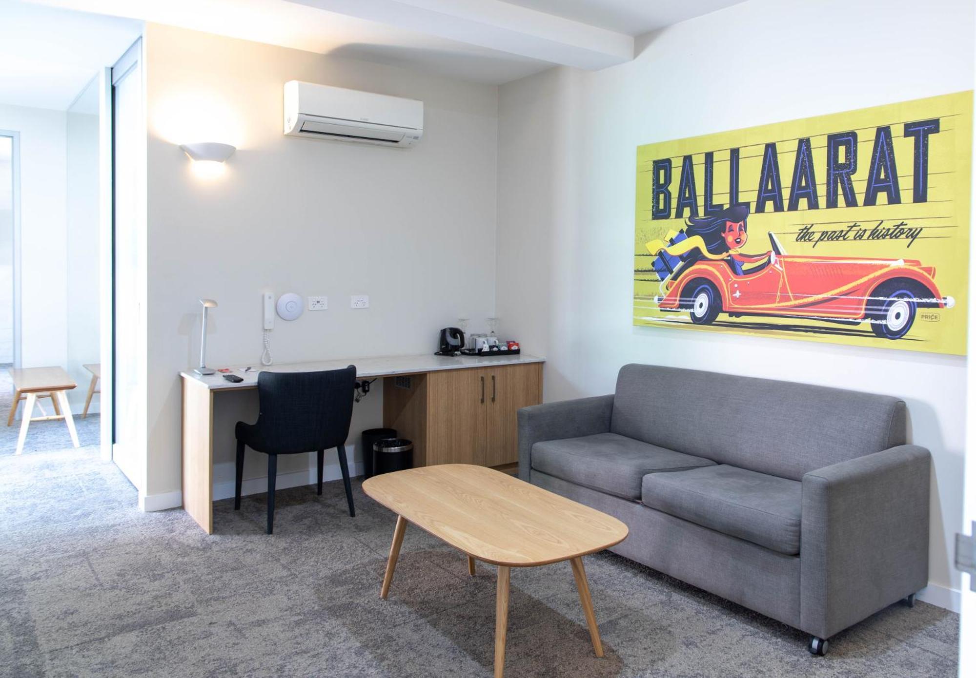 Superior King Room