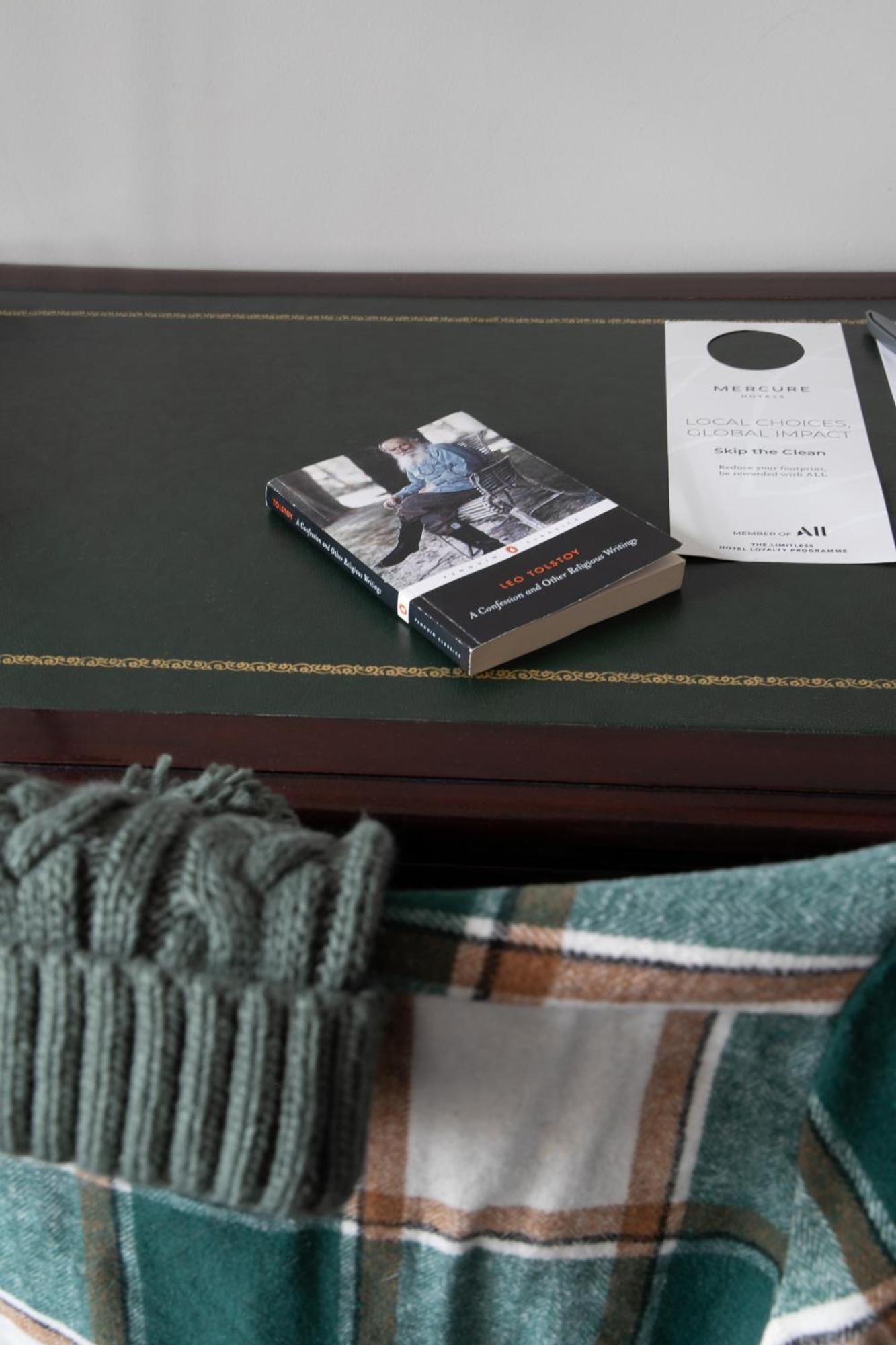 King Courtyard Room